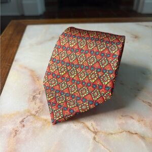 Elegant, 100% Silk Hermes Red, Blue & Yellow Patterned Men's Tie
